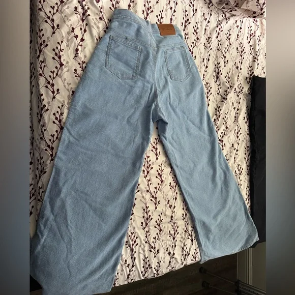 Blue Flare Wide Leg Jeans with High-Rise Waist Designer